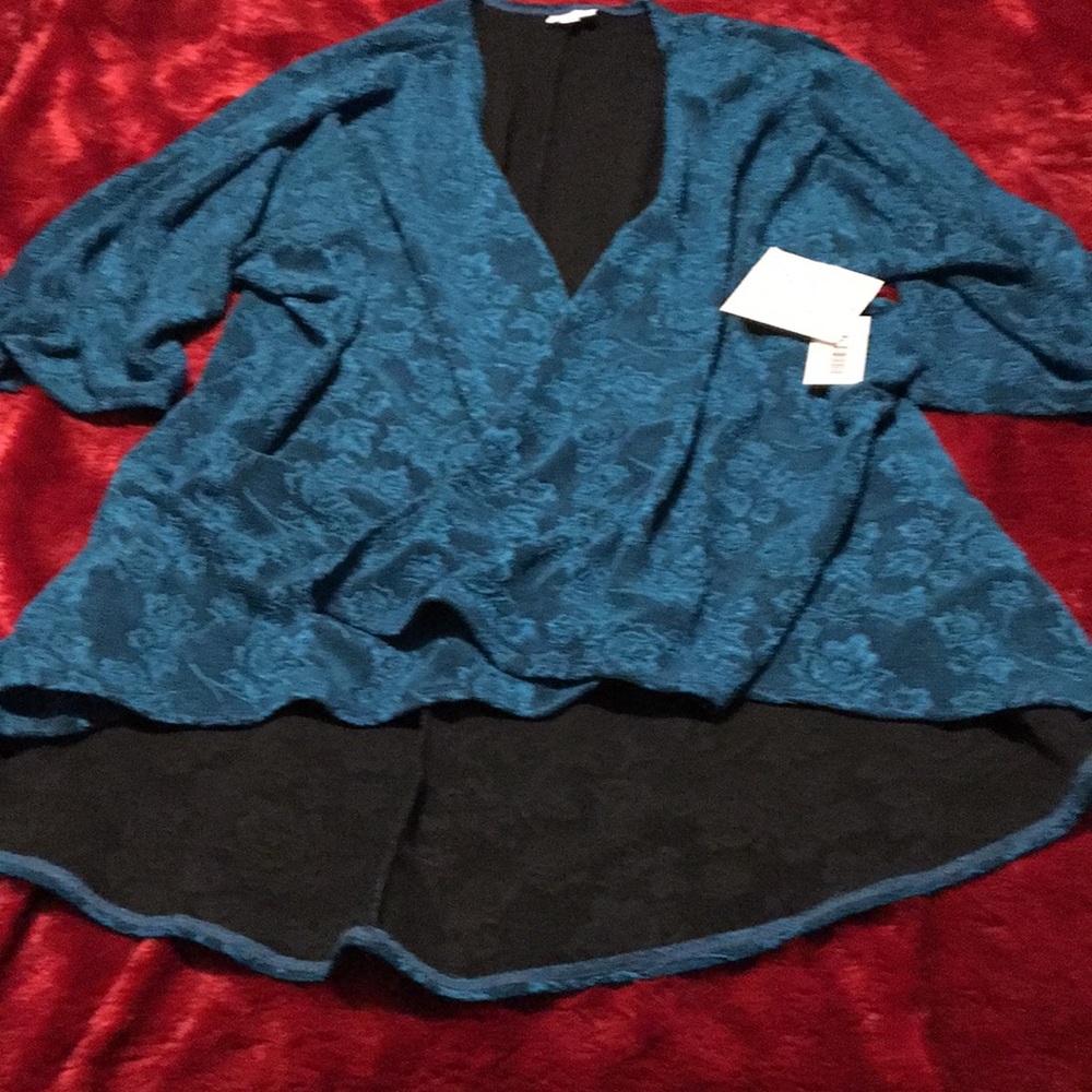 Lularoe Lindsay NWT Size Medium